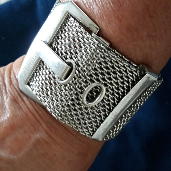 belt bracelet - Picture 3 of 7